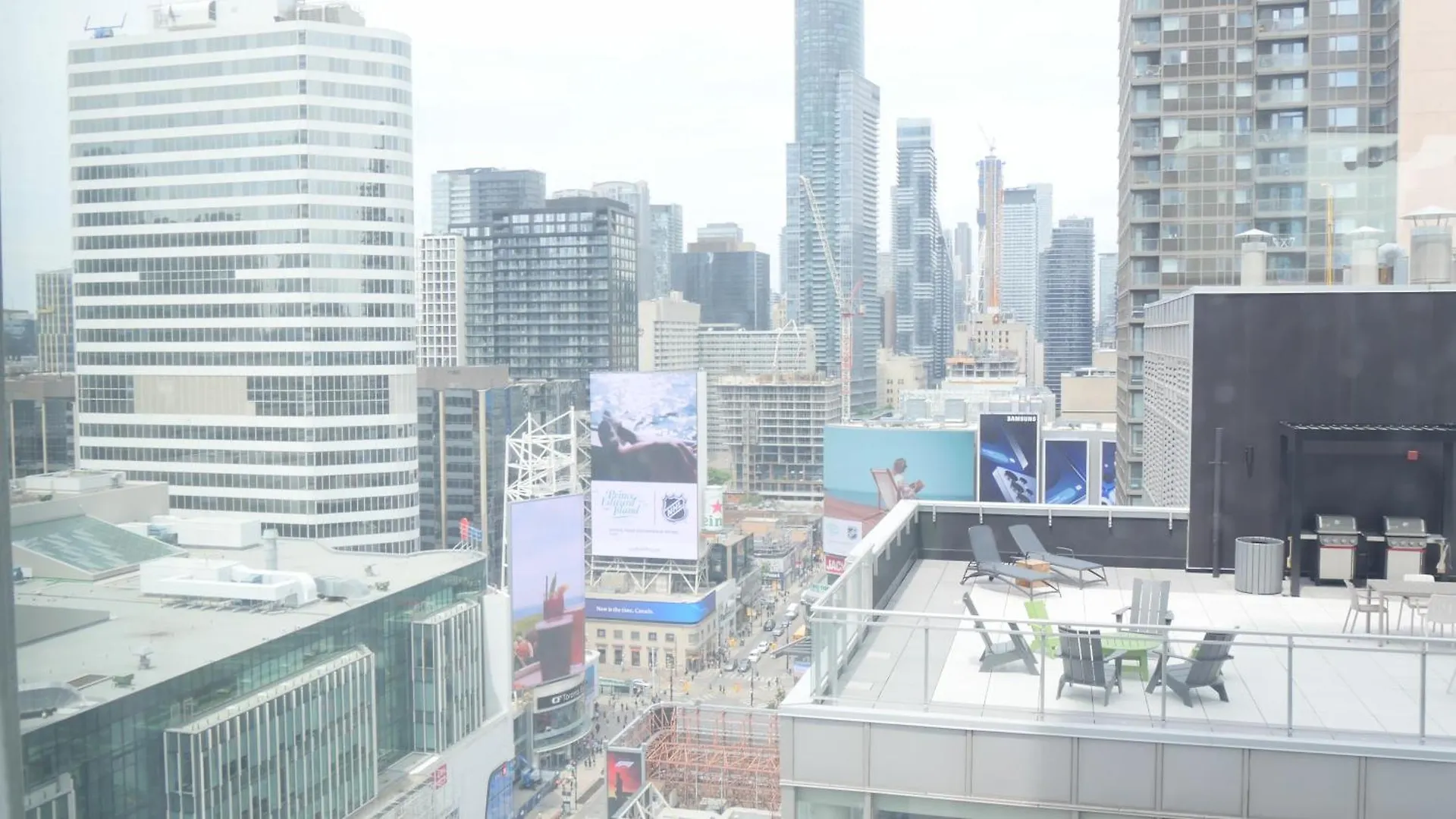 Apartamento Pantages Skyline Suite In Toronto Centre Near All Attractions Canadá